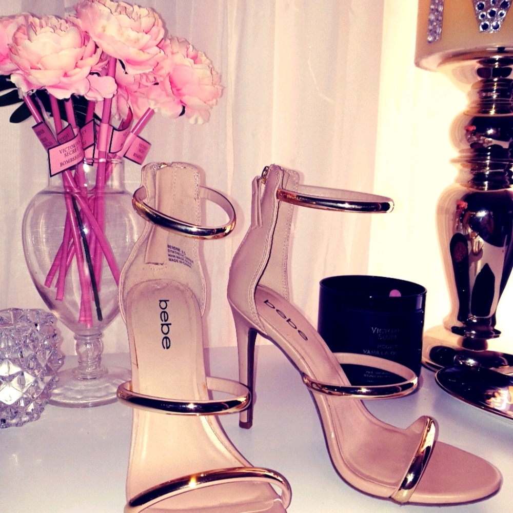 Bebe sexy nude gold strappy heels 6.5